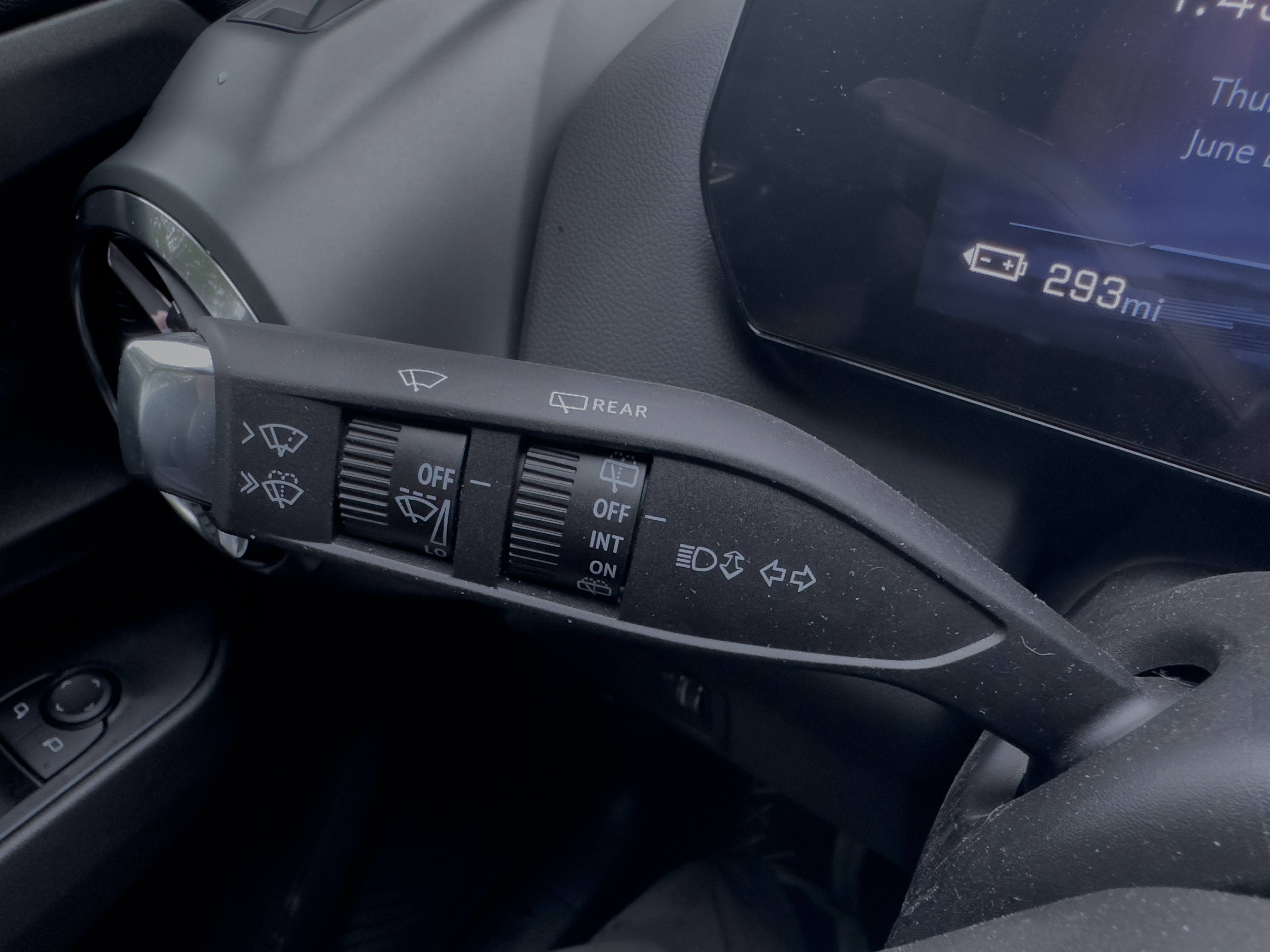 photo of Equinox windshield wiper controls